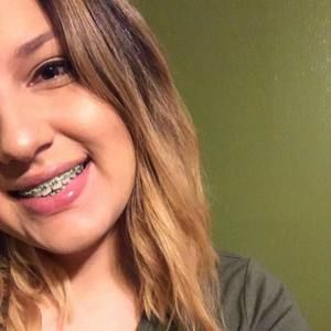 Meet your Posher, Alexis